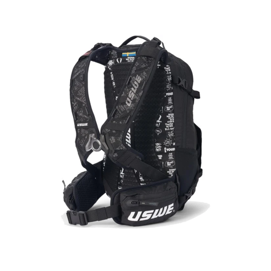 Adjustable Strap with No bounce buckle for perfect fit