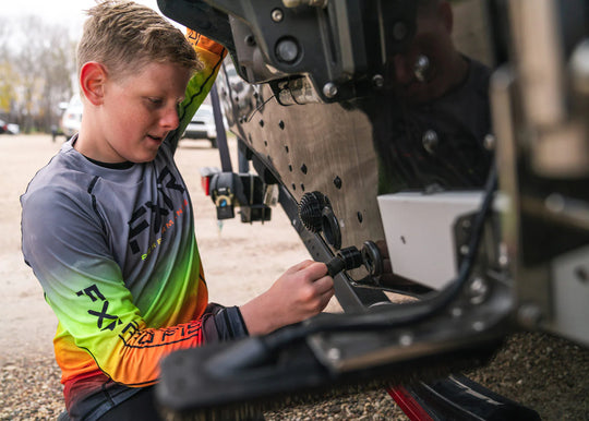 YTH ATTACK UPF LONGSLEEVE 22 GREY/INFERNO