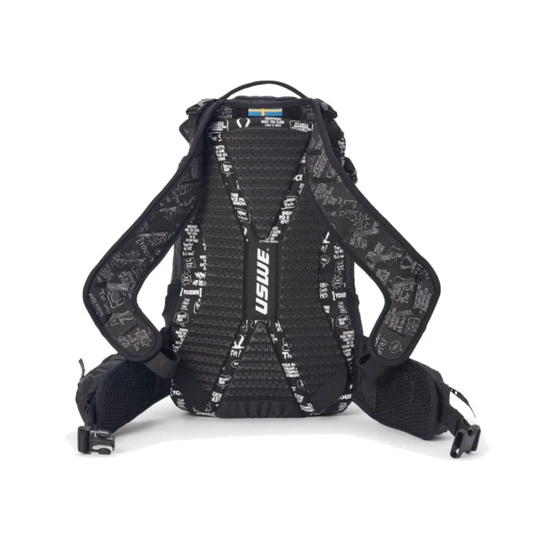 Hydration bag with breathable back pad