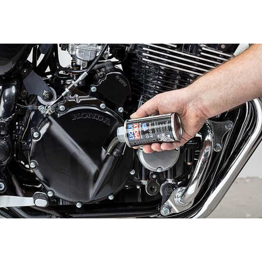 Oil additive to extend engines life