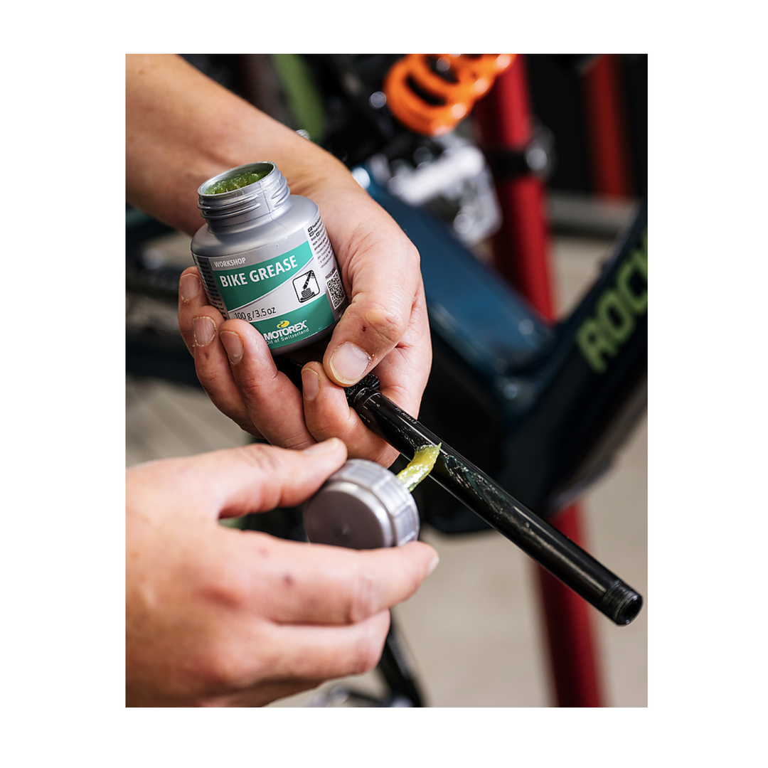 Highly water resistance grease 100g
