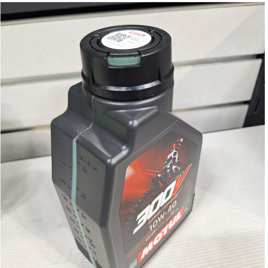 Motul 300V Off Road Motor Oil