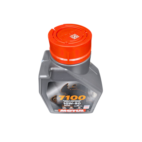 Motul 7100 fully synthetic motor oil for 4 stroke 1L